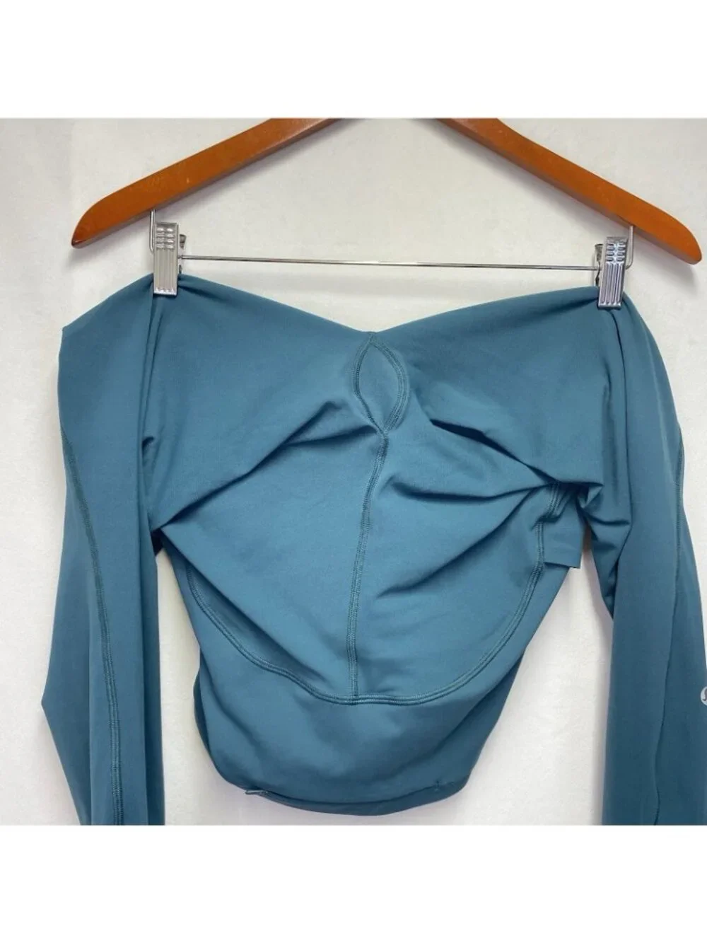 lululemon athletica excellent pre